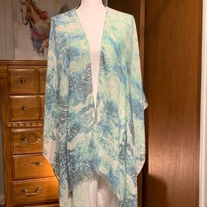 NWT Multi Colored Spring or Summer Scarf/Wrap